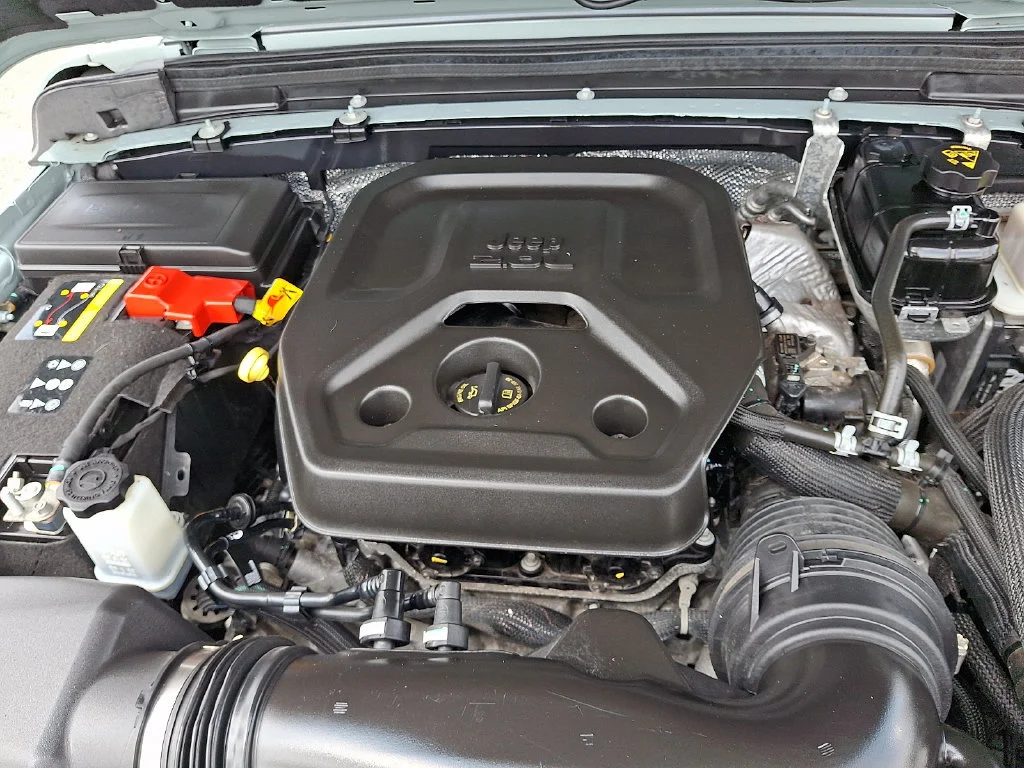 Used 2024 Earl Clearcoat Jeep Sahara image 30