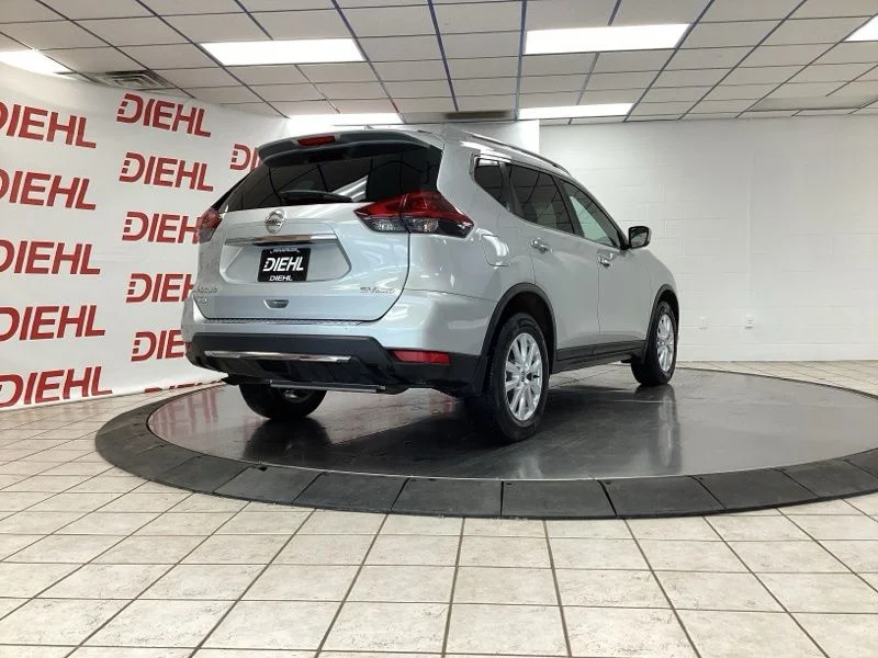Used 2018 Silver Nissan SV image 7