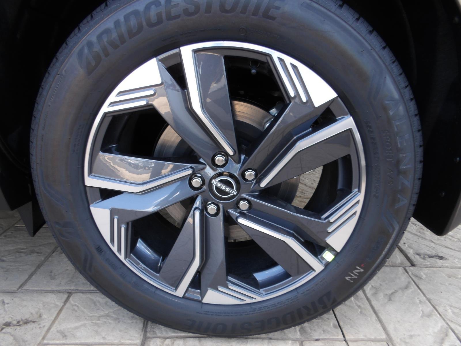 New 2026 Champagne Silver Metallic Nissan SL image 12