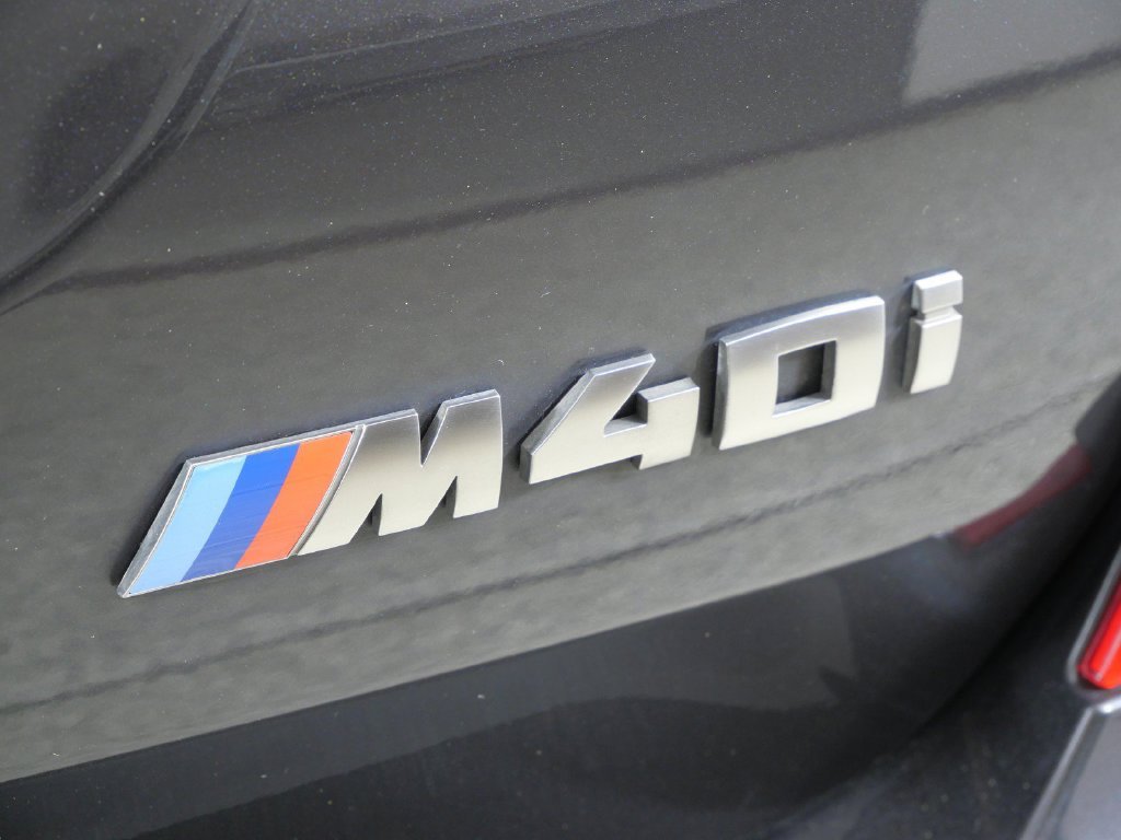 Used 2019 Dark Graphite Metallic BMW M40i image 13