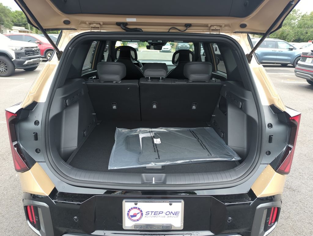 New 2027 Terrain Brown Kia X-Line S image 29