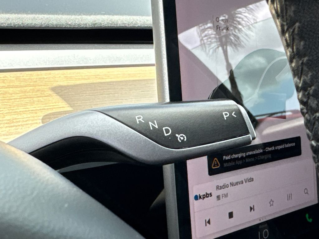Used 2019  Tesla Long Range image 30
