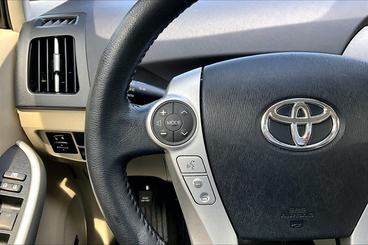 Used 2015 Barcelona Red Metallic Toyota Four image 24