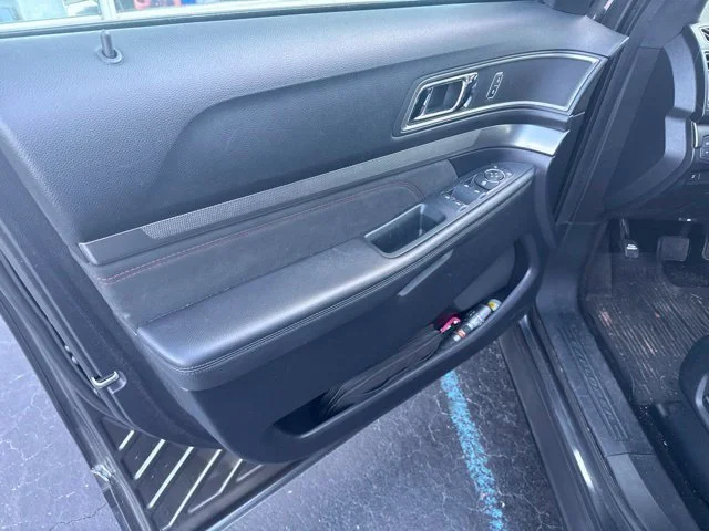 Used 2019 Gray Ford XLT image 38