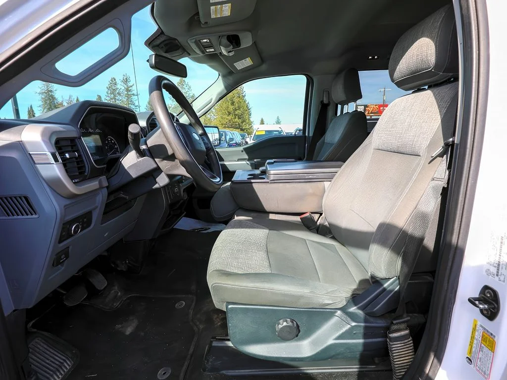 Used 2021 Oxford White Ford XLT image 11