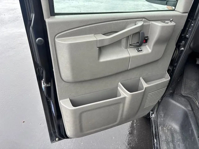 Used 2025 Onyx Black GMC LT image 12