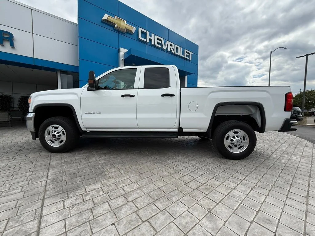 Used 2017 SUMMIT WHITE GMC DOUBL CAB 2WD 144 image 11