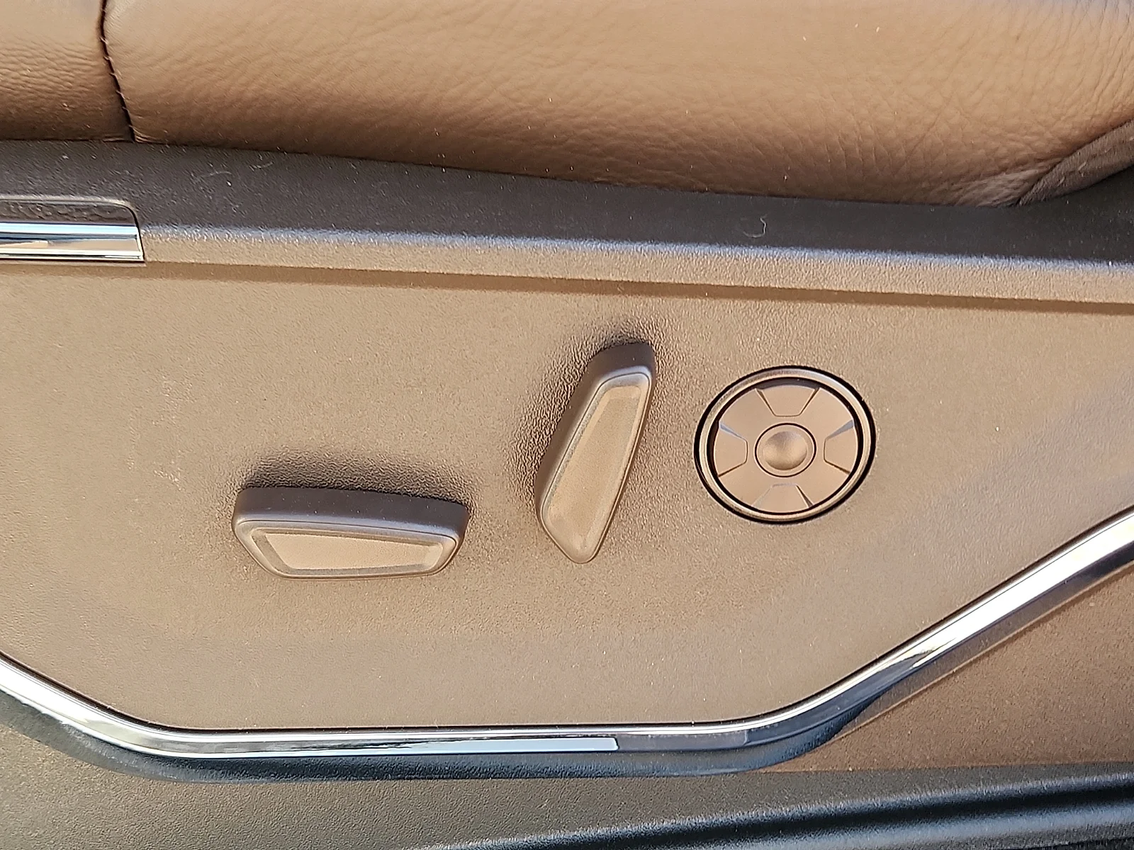 New 2026 Glacier Gray Metallic Tri-Coat Ford King Ranch image 16