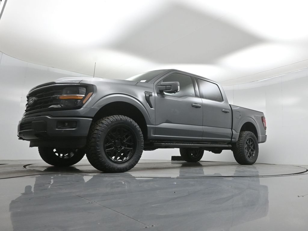 New 2026 Carbonized Gray Metallic Ford XLT image 43