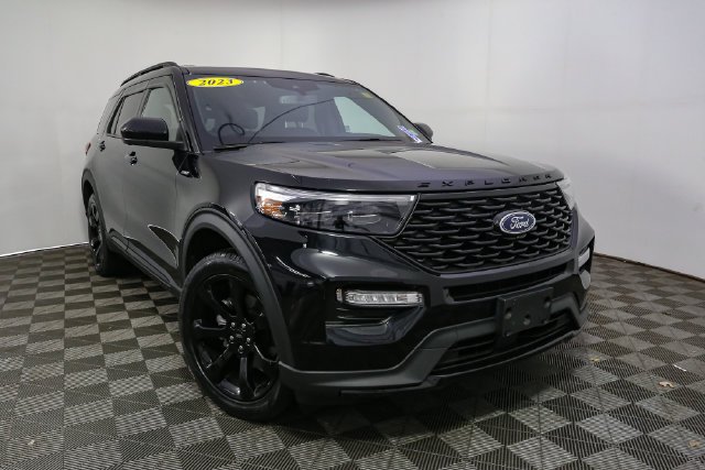 Used 2023 Black Ford ST-Line image 3