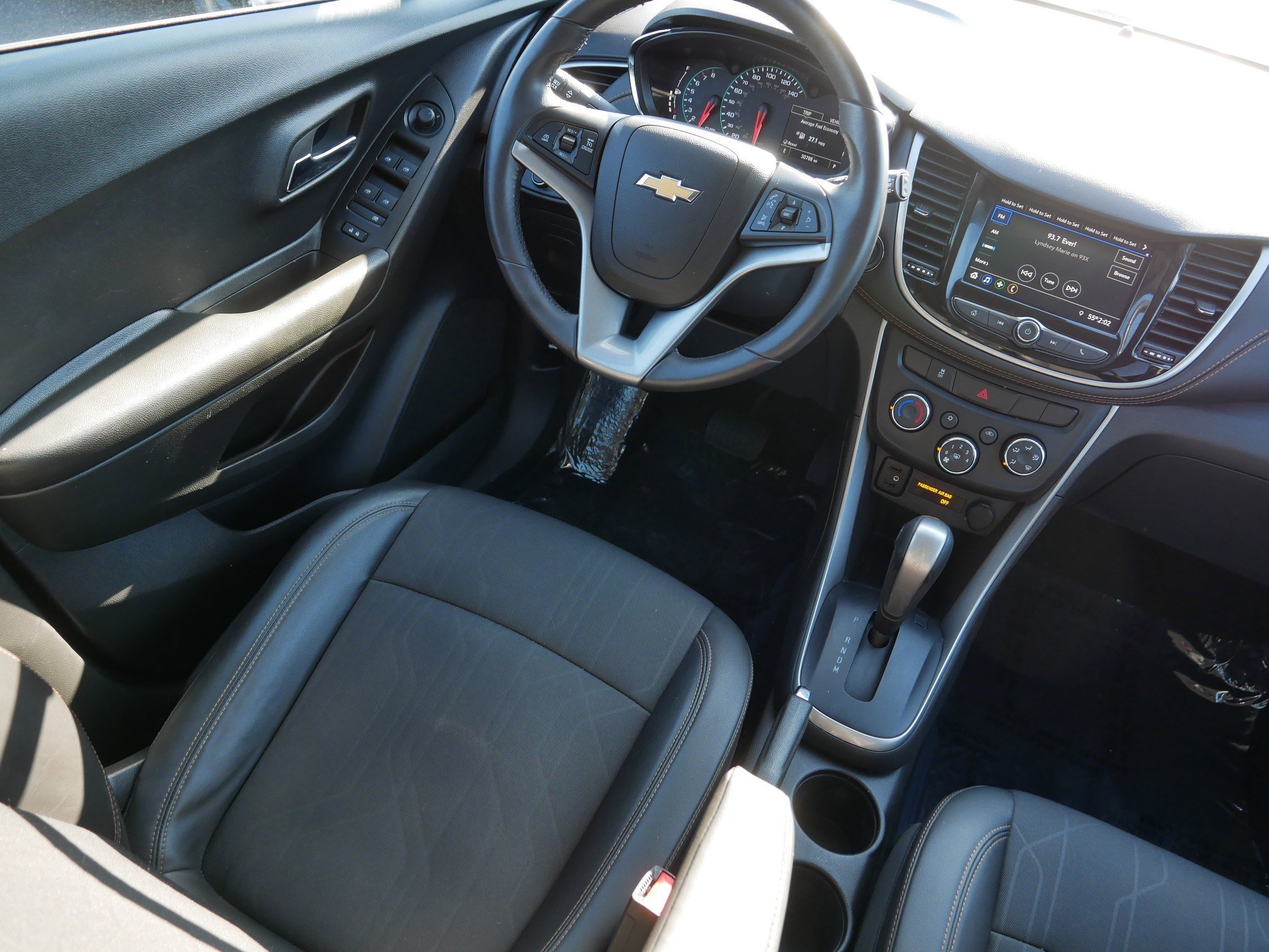 Used 2022 Shadow Gray Metallic Chevrolet LT image 9