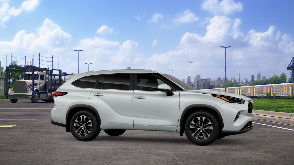 Certified Used 2026 WIND CHILL PEARL Toyota  image 45