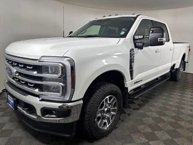New 2026 Star White Metallic Tri-Coat Ford Lariat image 6