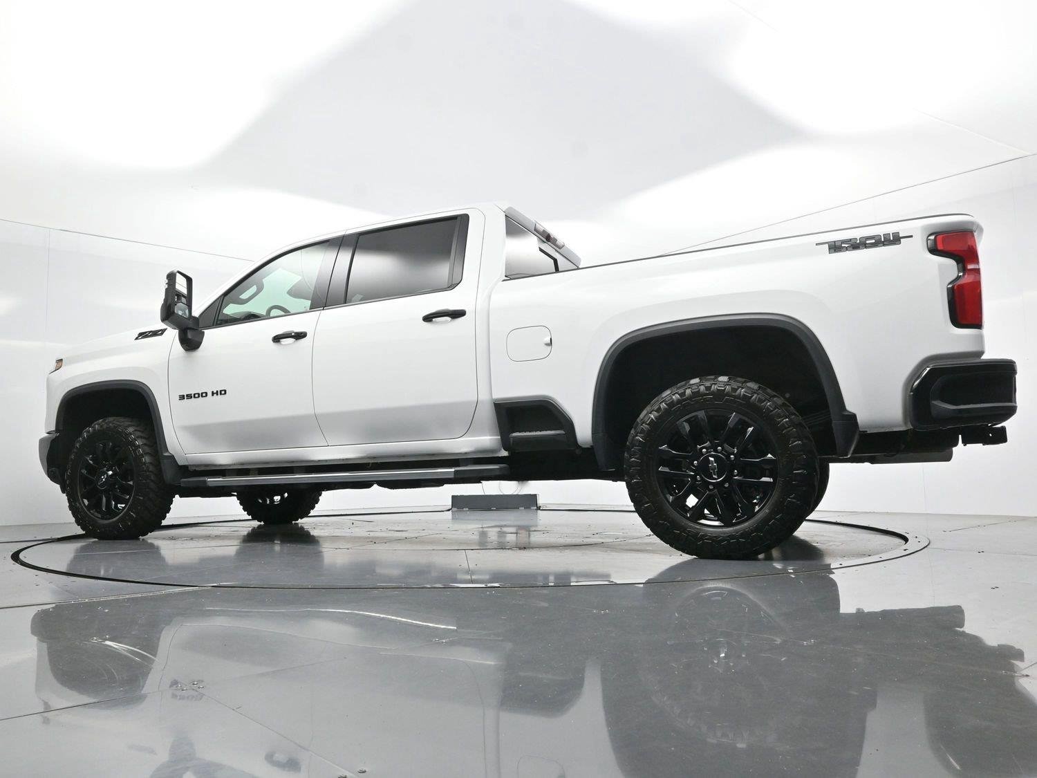 Used 2026 Summit White Chevrolet LTZ image 51