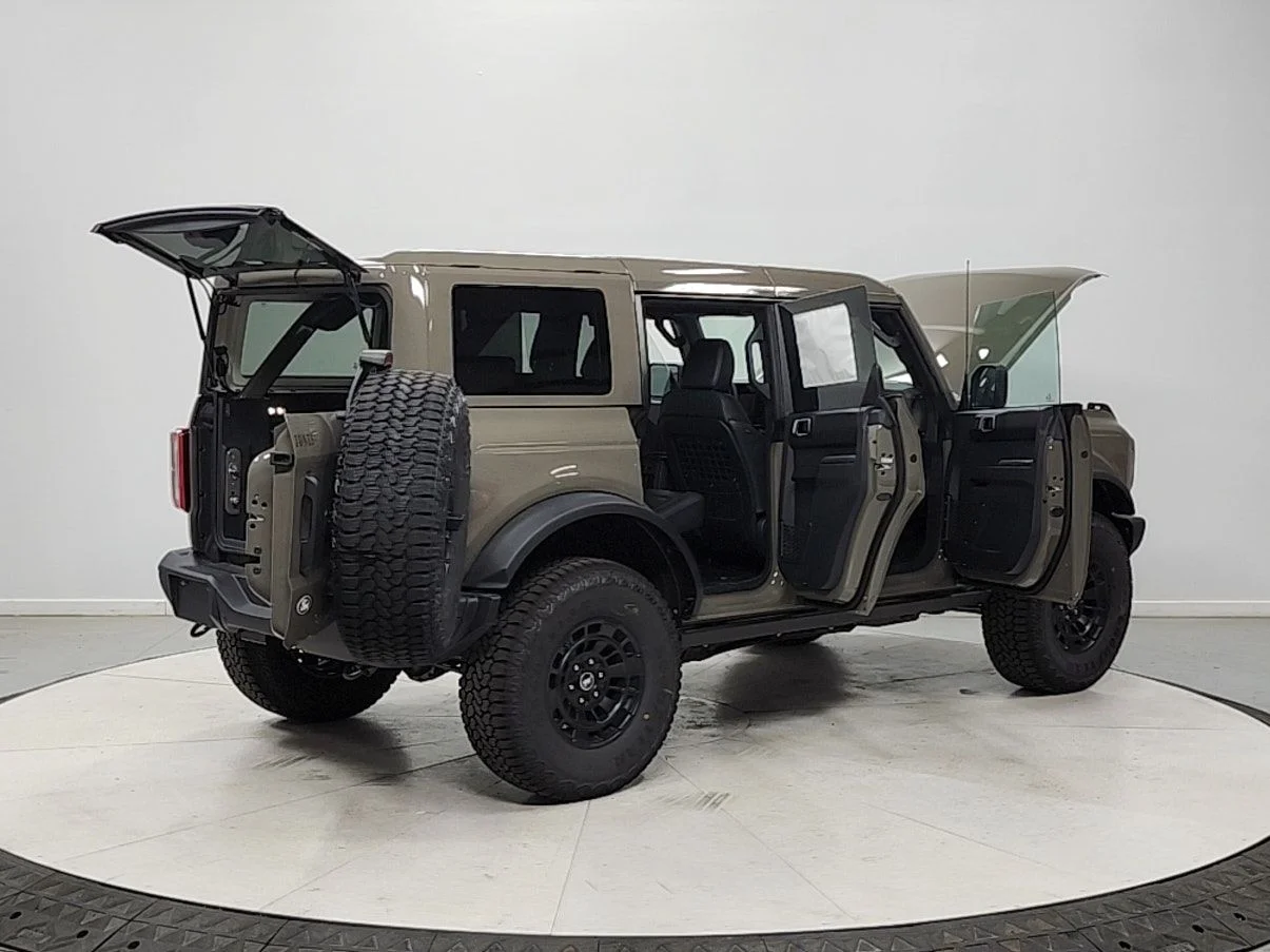 New 2026 Marsh Gray Ford Badlands® image 15