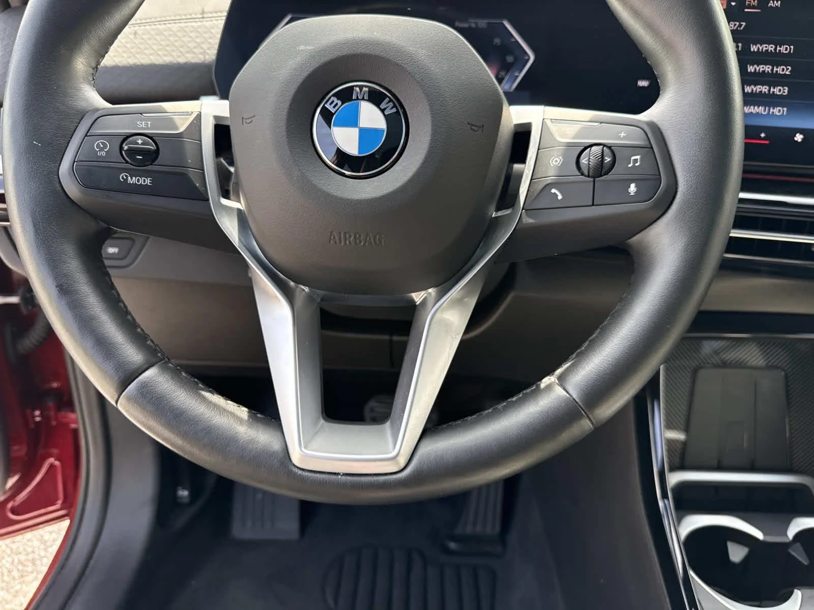 Used 2024 Vegas Red Metallic BMW xDrive28i image 18