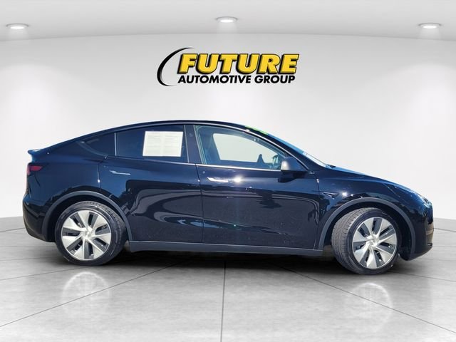 Used 2024  Tesla Long Range image 3