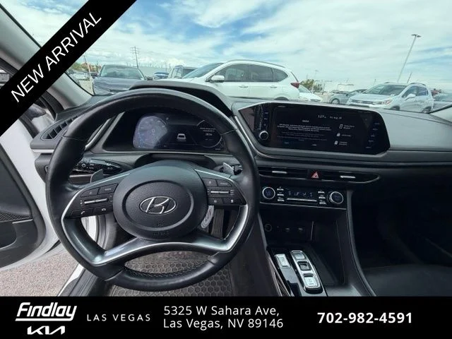Used 2023 White Hyundai Limited image 8