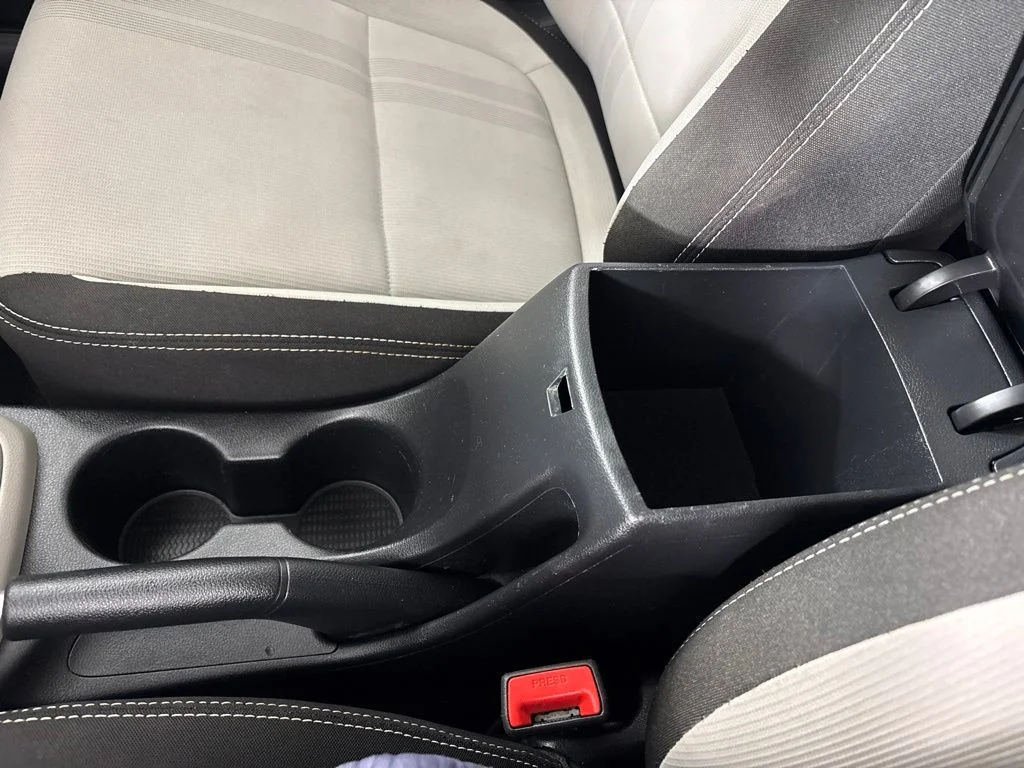 Used 2025 Gray Hyundai SEL image 43