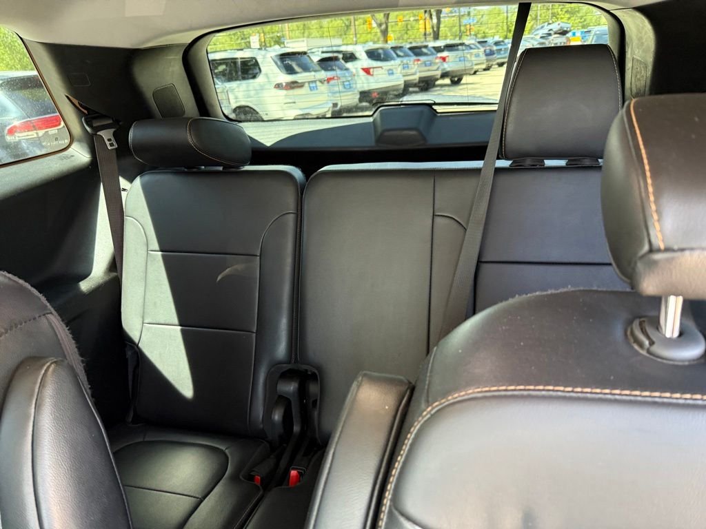 Used 2018 Summit White Chevrolet 3LT image 15