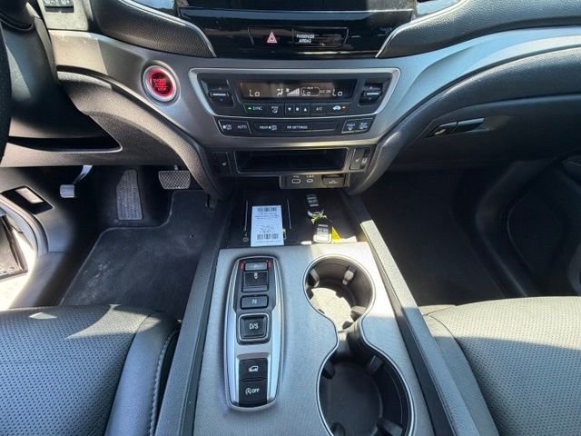 Used 2024 Gray Honda EX-L image 30