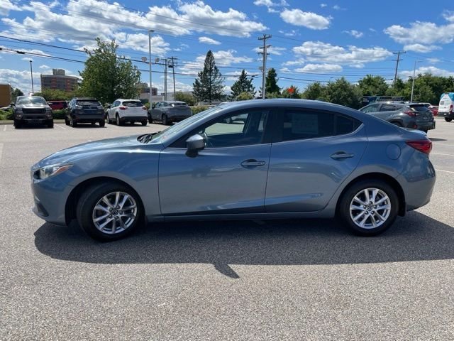 Used 2014 Blue Reflex Mica Mazda i Grand Touring image 4