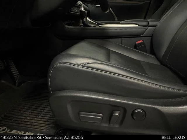 Used 2020 White Lexus 350 image 12