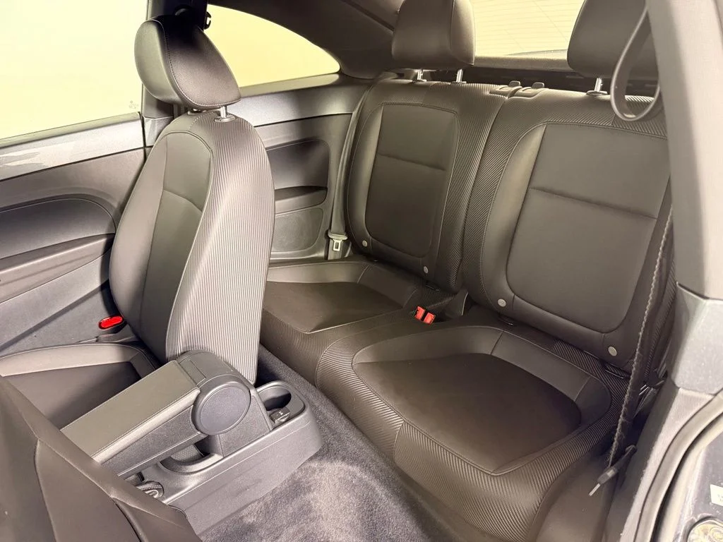 Used 2019 Gray Volkswagen 2.0T SE image 14