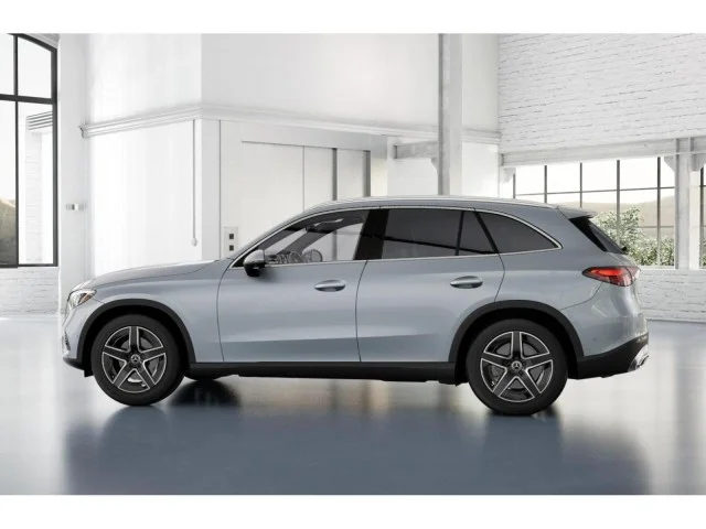 New 2026 SILVER Mercedes-Benz GLC 300 image 32