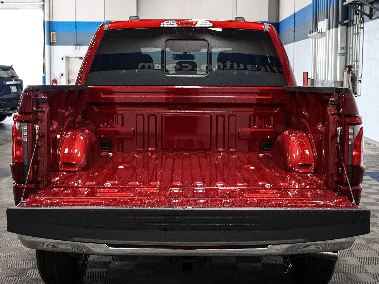 New 2026 Ruby Red Metallic Tinted Clearcoat Ford XLT image 18