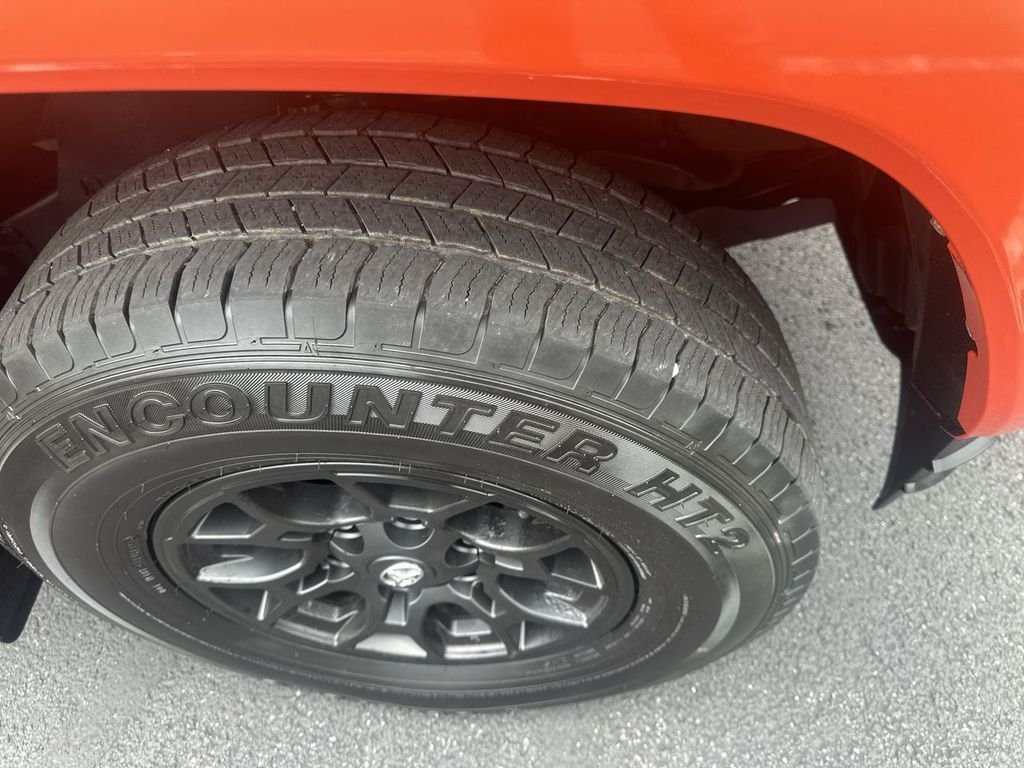 Used 2017 Red Toyota SR5 image 16
