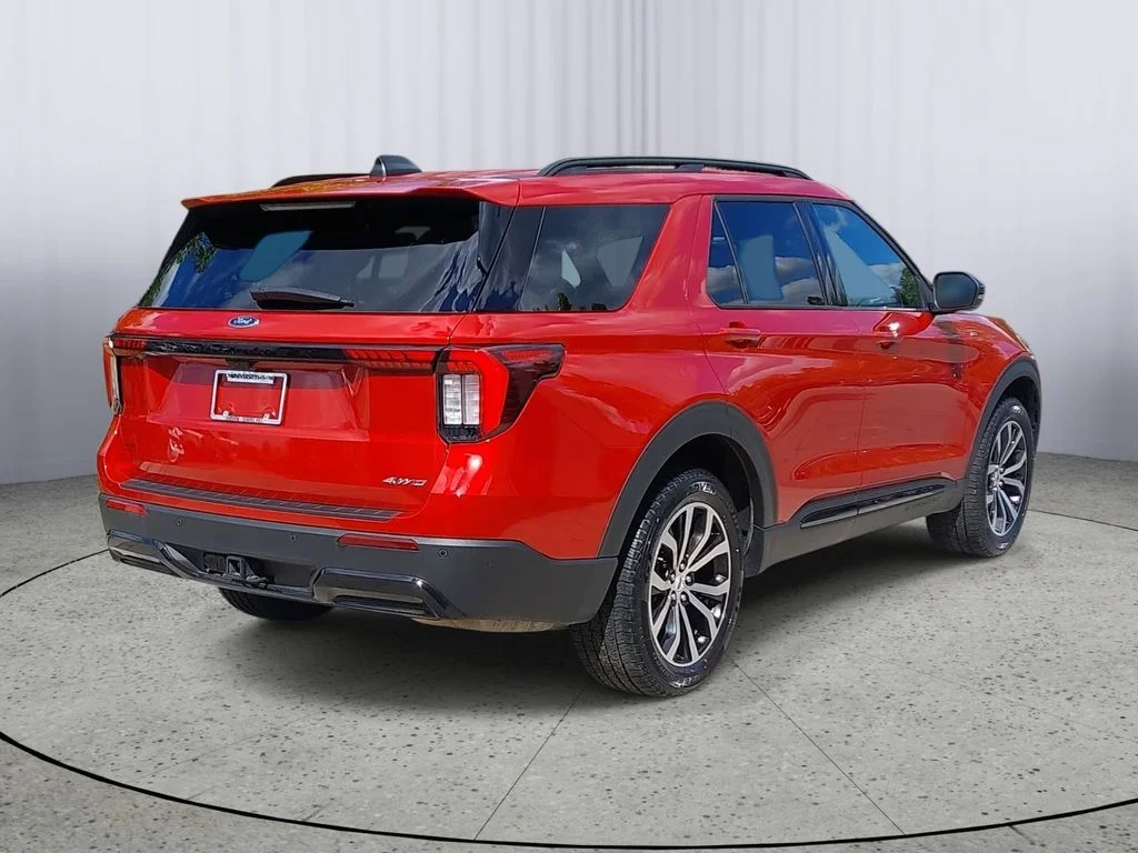 Used 2025 Red Ford ST-Line image 3