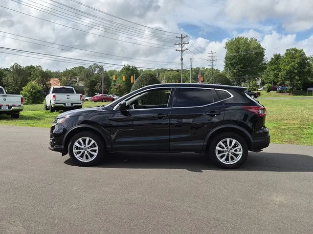 Used 2021 Black Nissan S image 10