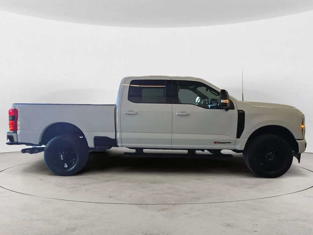 Used 2024 White Ford Lariat image 4