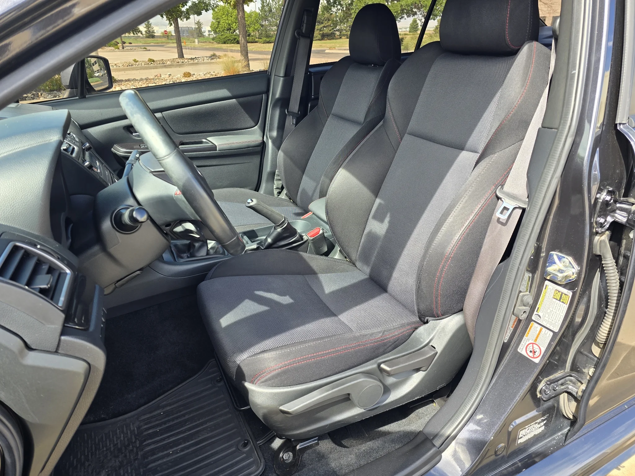 Used 2018 Dark Gray Metallic Subaru Premium image 13