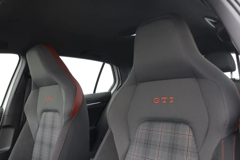 New 2026 White Pearl Volkswagen S image 13