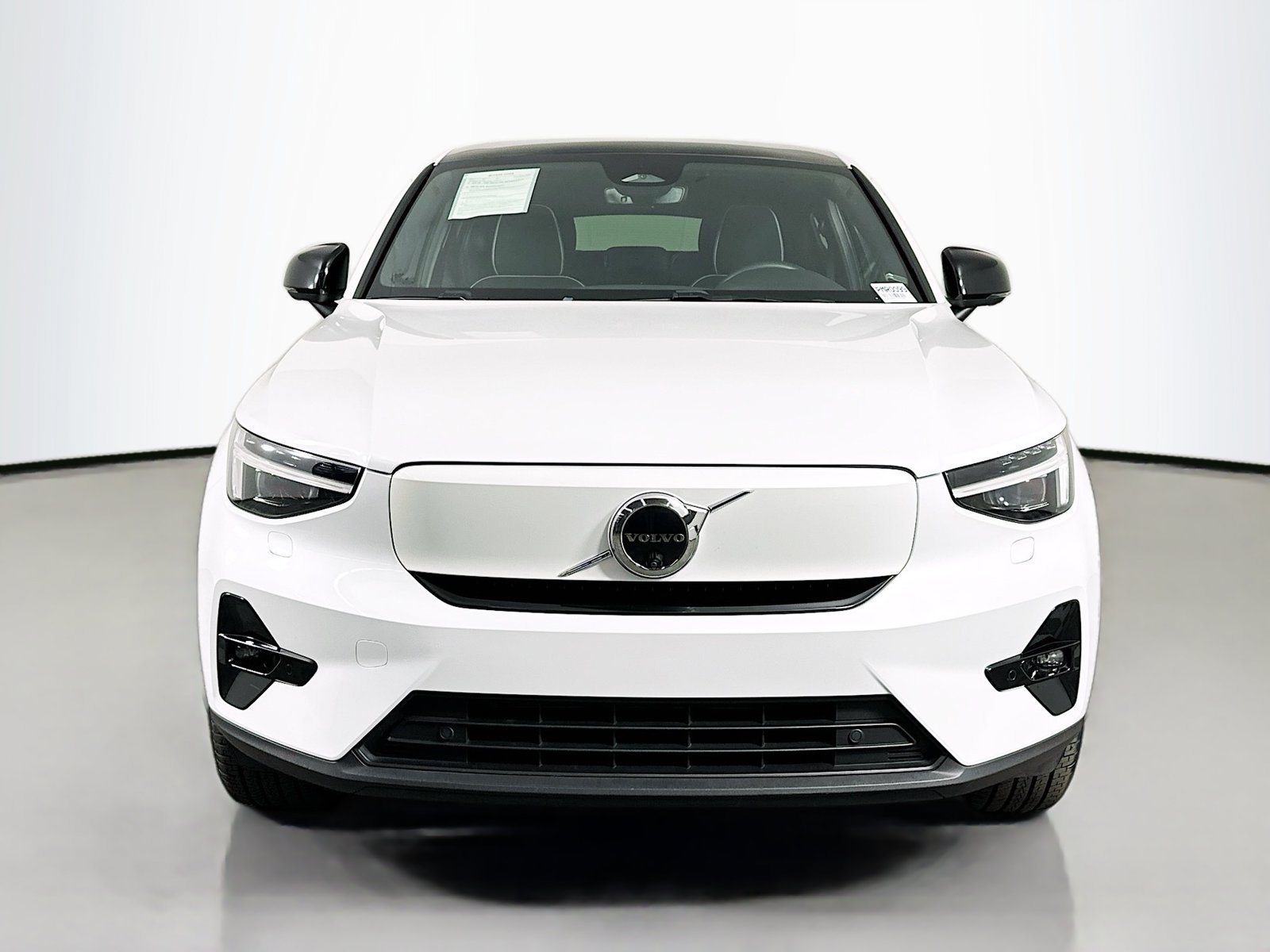 2023 Volvo C40
