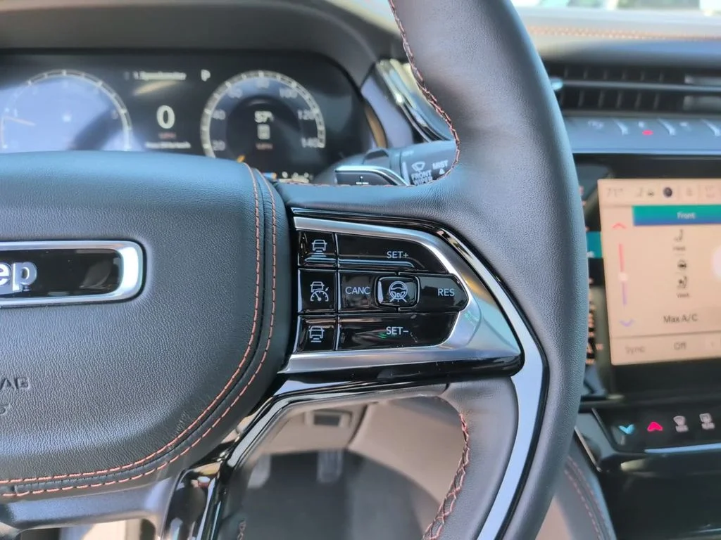 2026 Jeep Grand Cherokee Summit - Photo 22