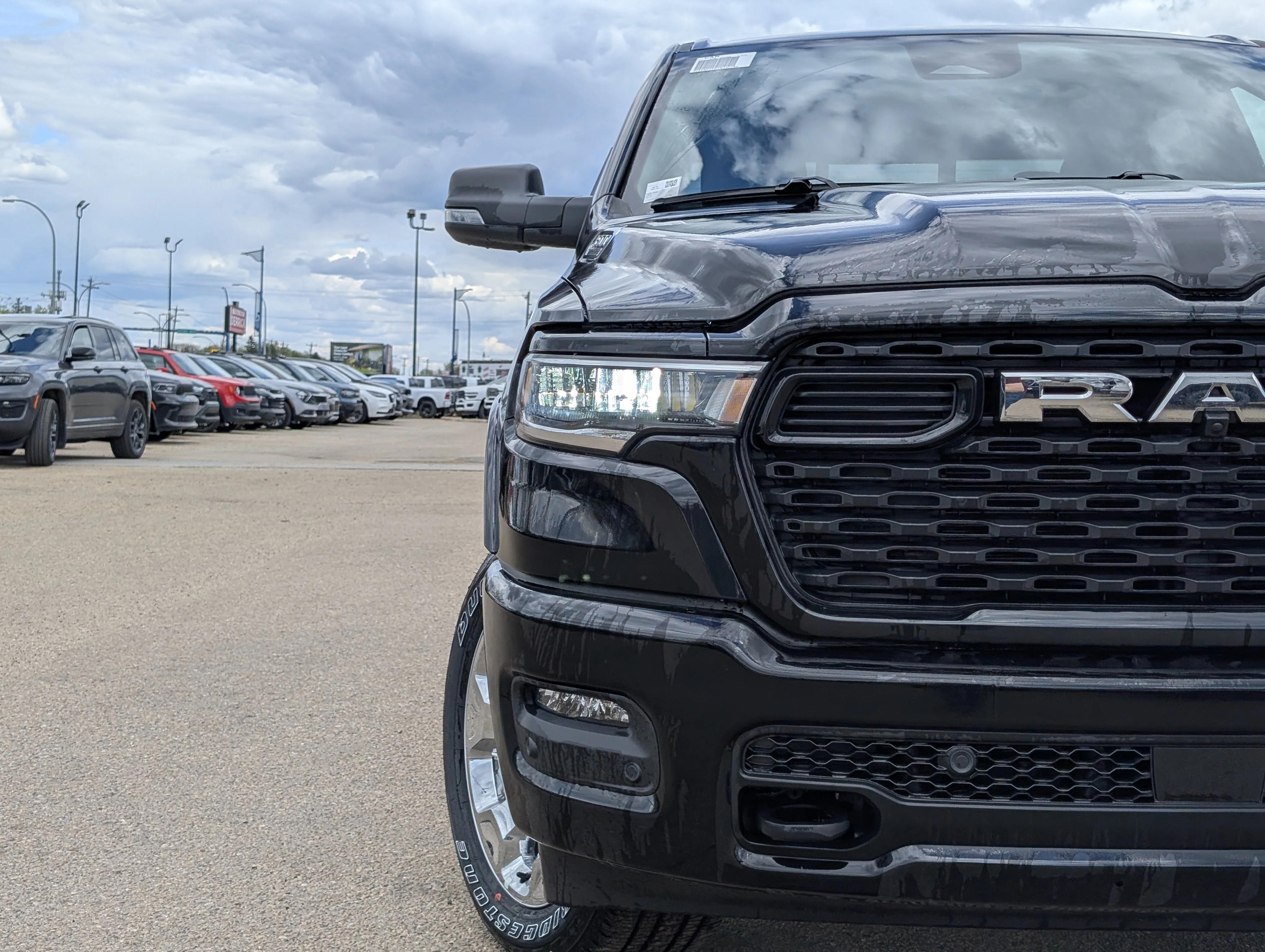 New 2026 Diamond Black Crystal Pearl Ram Big Horn image 11
