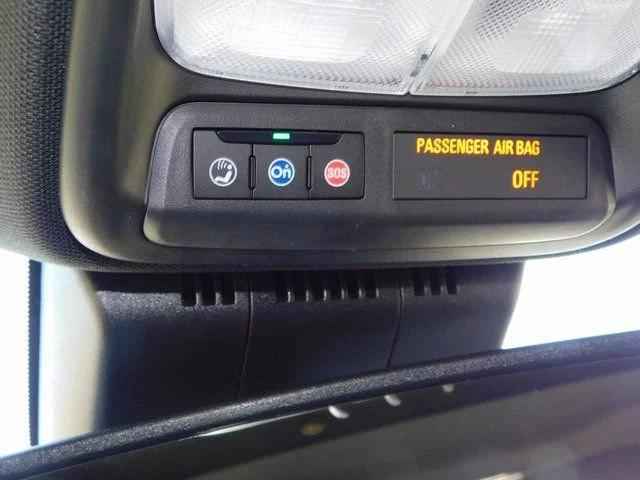2025 Chevrolet Colorado Z71 - Photo 37