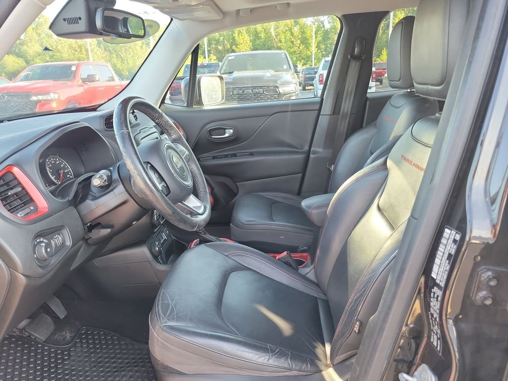 Used 2016 Black Jeep Trailhawk image 20