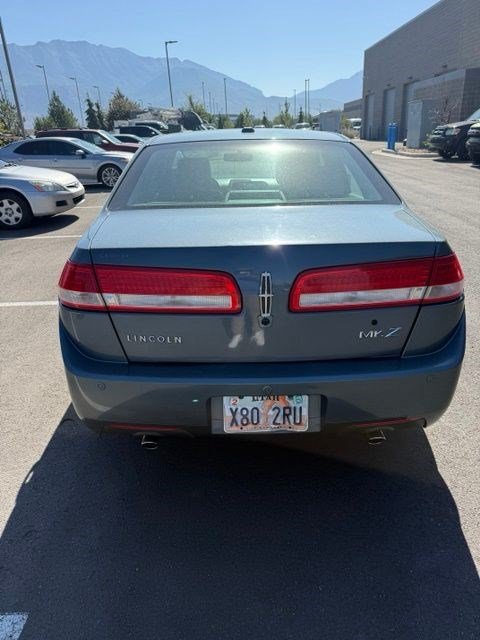 Used 2012 Steel Blue Metallic Lincoln  image 4