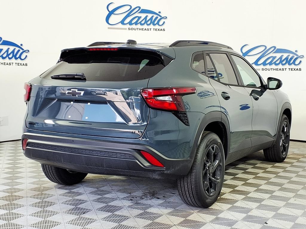 2026 Chevrolet Trax LT - Photo 6