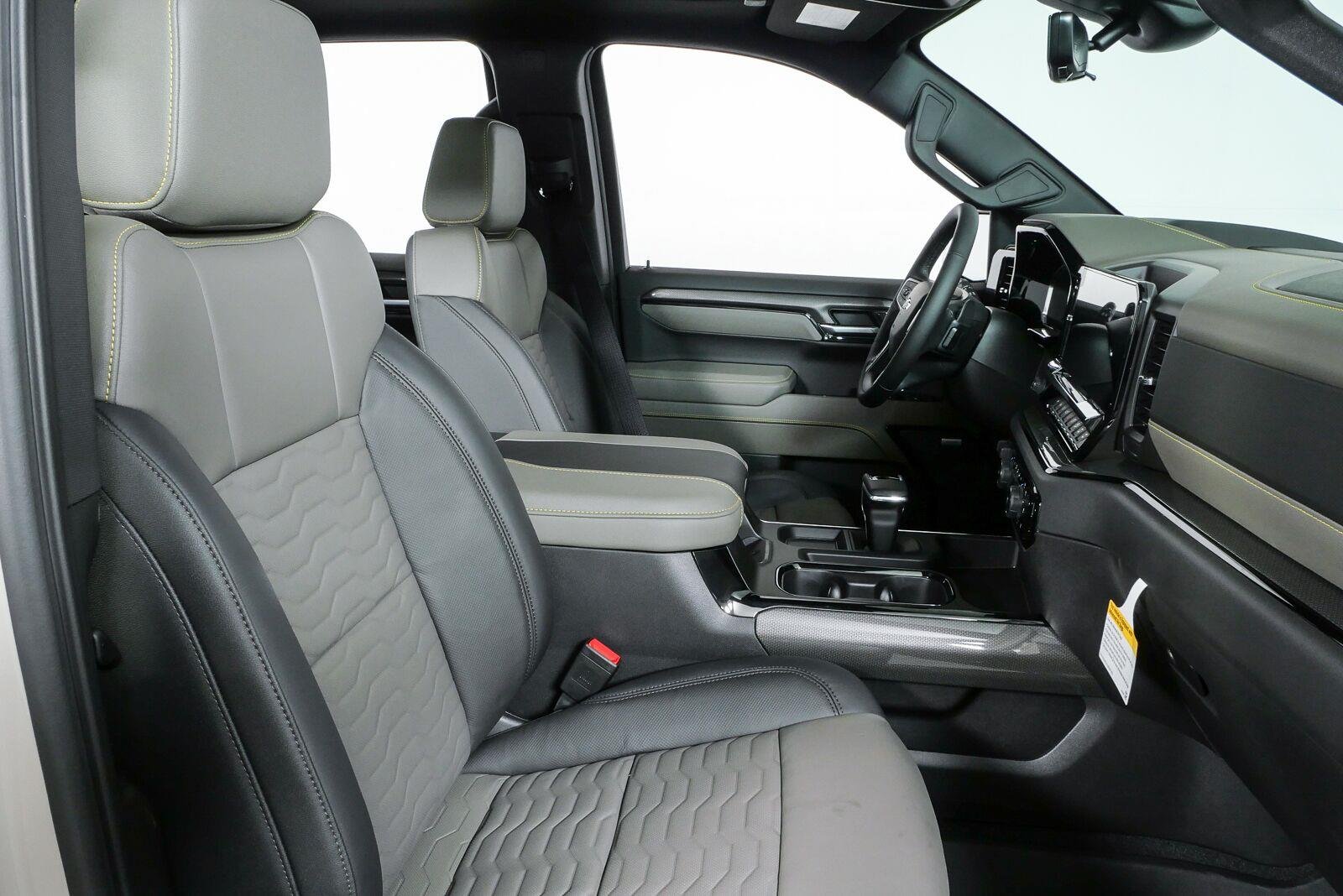 2026 Chevrolet Silverado 1500 ZR2 - Photo 24