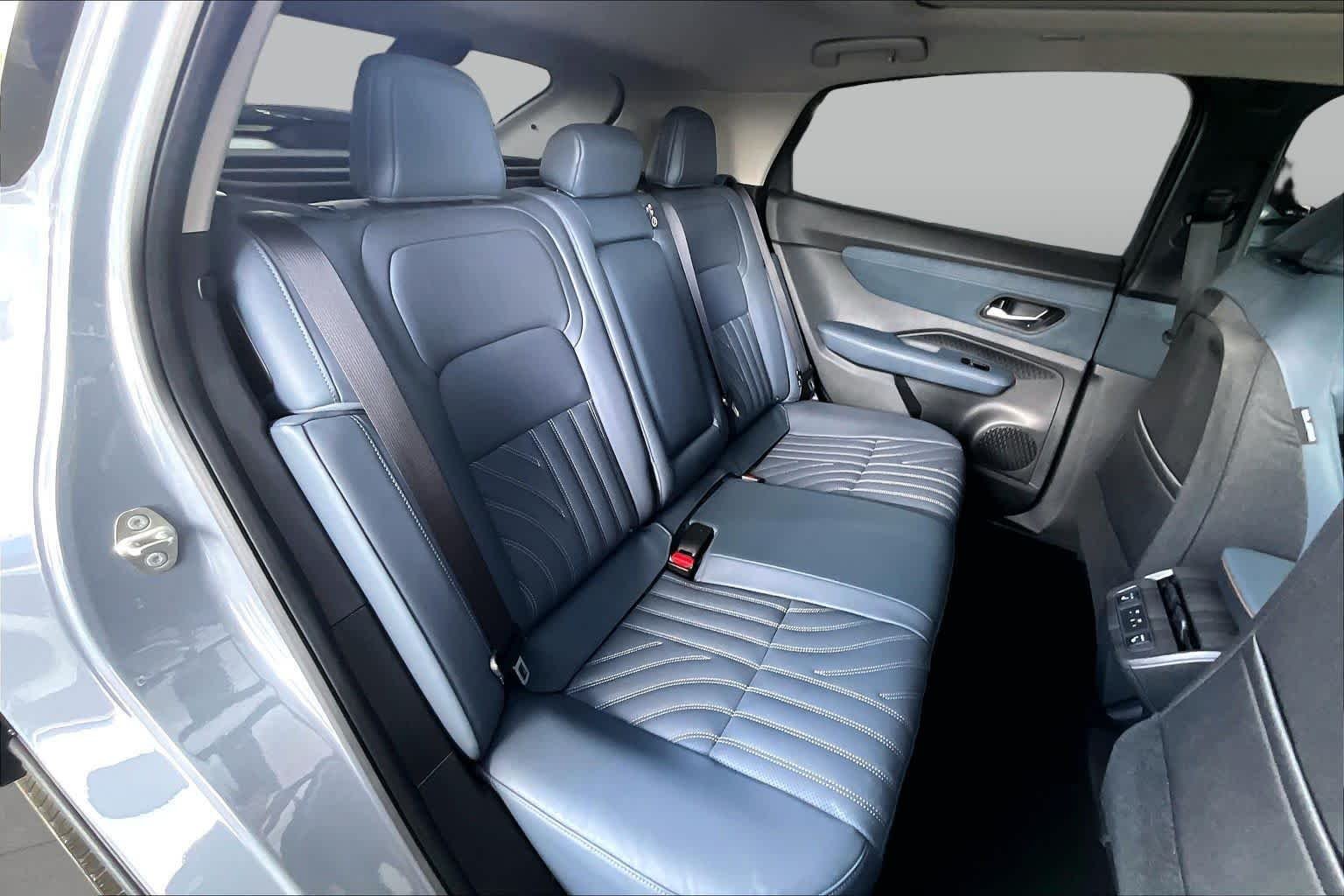 Used 2024 Boulder Gray Pearl Nissan PLATINUM+ image 20