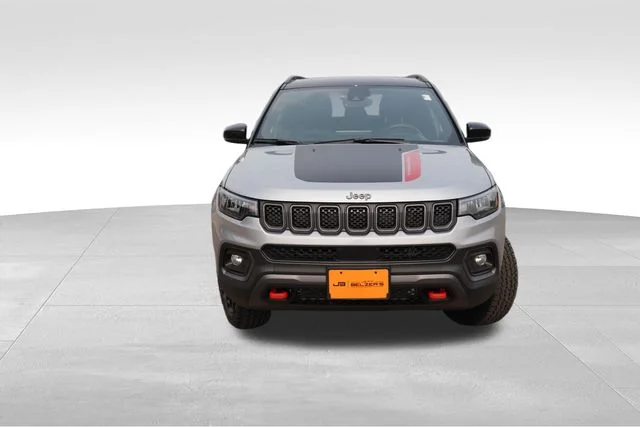 Used 2023 Silver Jeep Trailhawk image 12