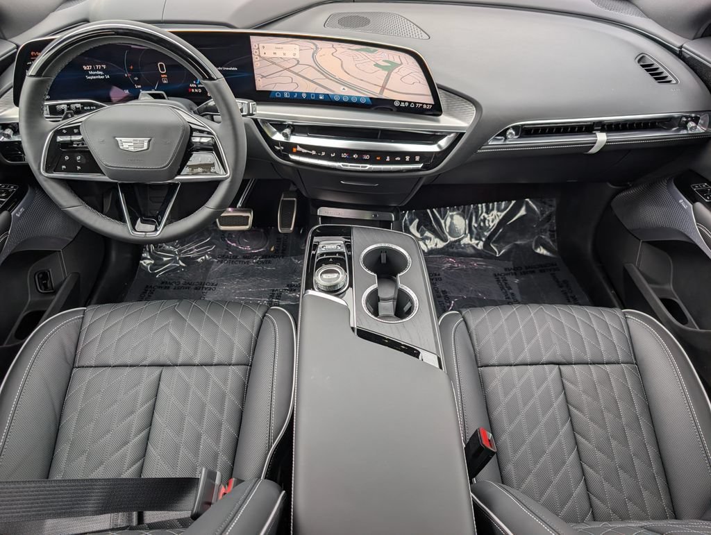 New 2027 Vibrant White Tricoat Cadillac Signature Sport image 19