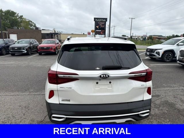 Used 2021 White Kia EX image 18