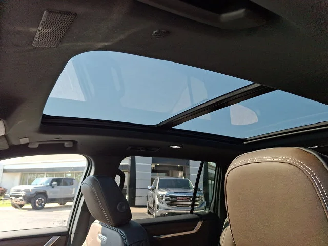New 2027 Glacier White Tricoat GMC Denali Ultimate image 14