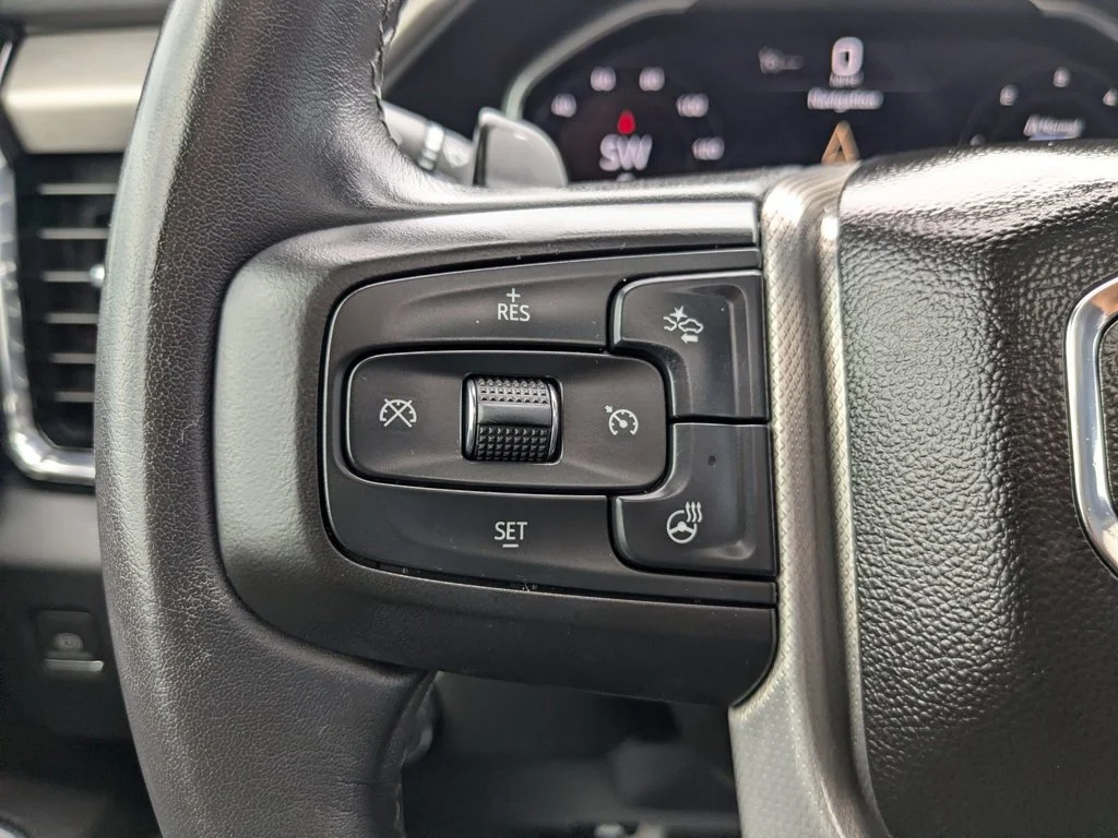 Used 2023 Onyx Black GMC Denali image 23